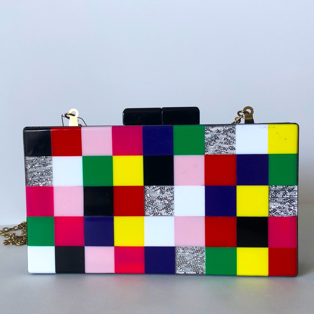 🎉HP🎉 Lucite purse